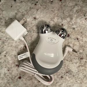 NuFace Mini Toning Device